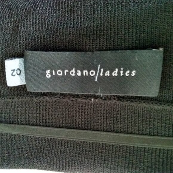 Black 3/4 Sleeve Knit Double Breast Button Up with Collar - Picture 3 of 3